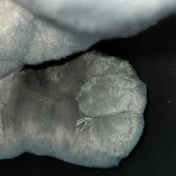 Destination Nation Aurora Gray Plush Stuffed Animal Tusk Elephant Jun 2015 - Picture 3 of 8